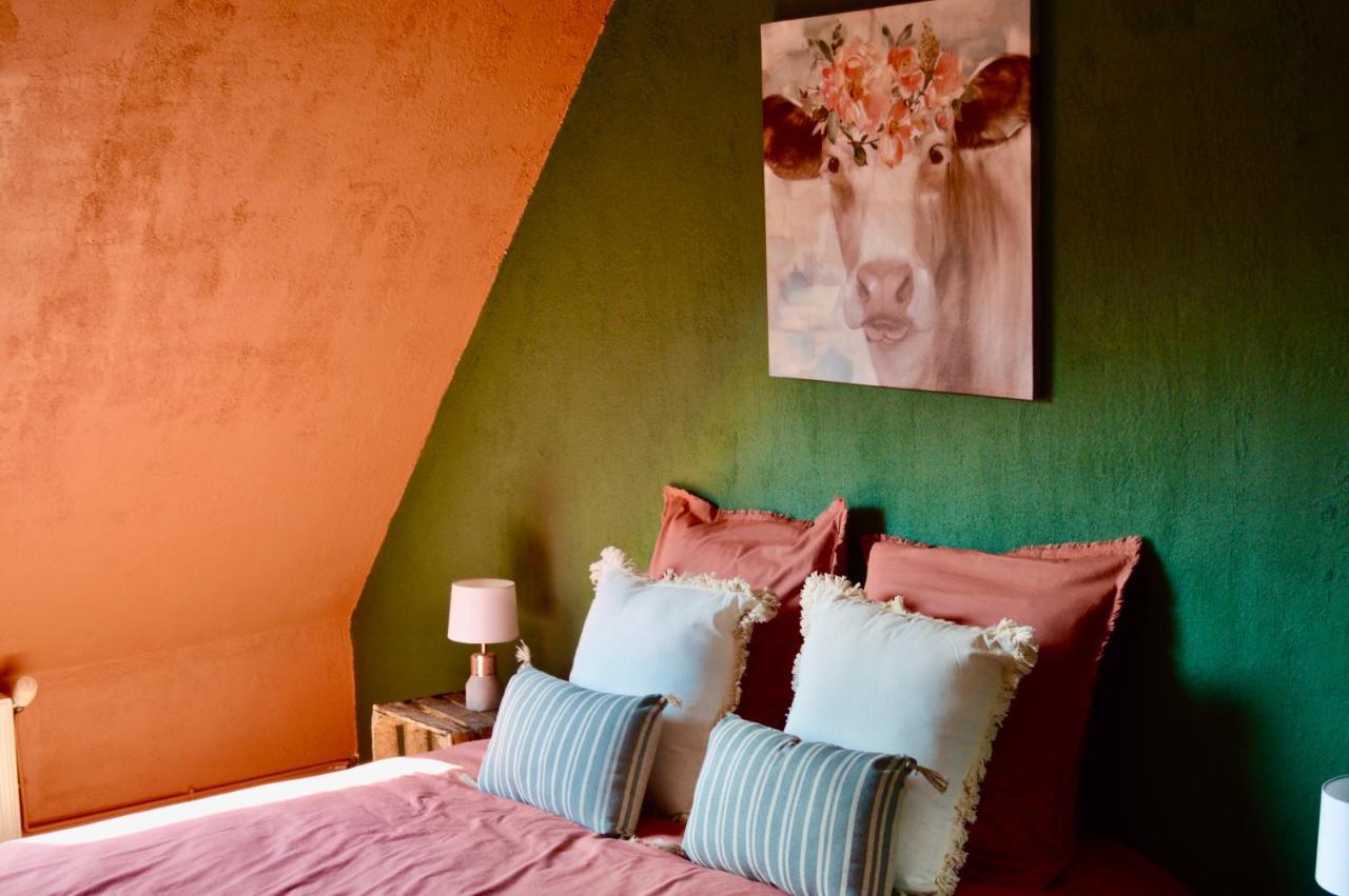Isigny-le-Buat La Pichonniere B&B 외부 사진