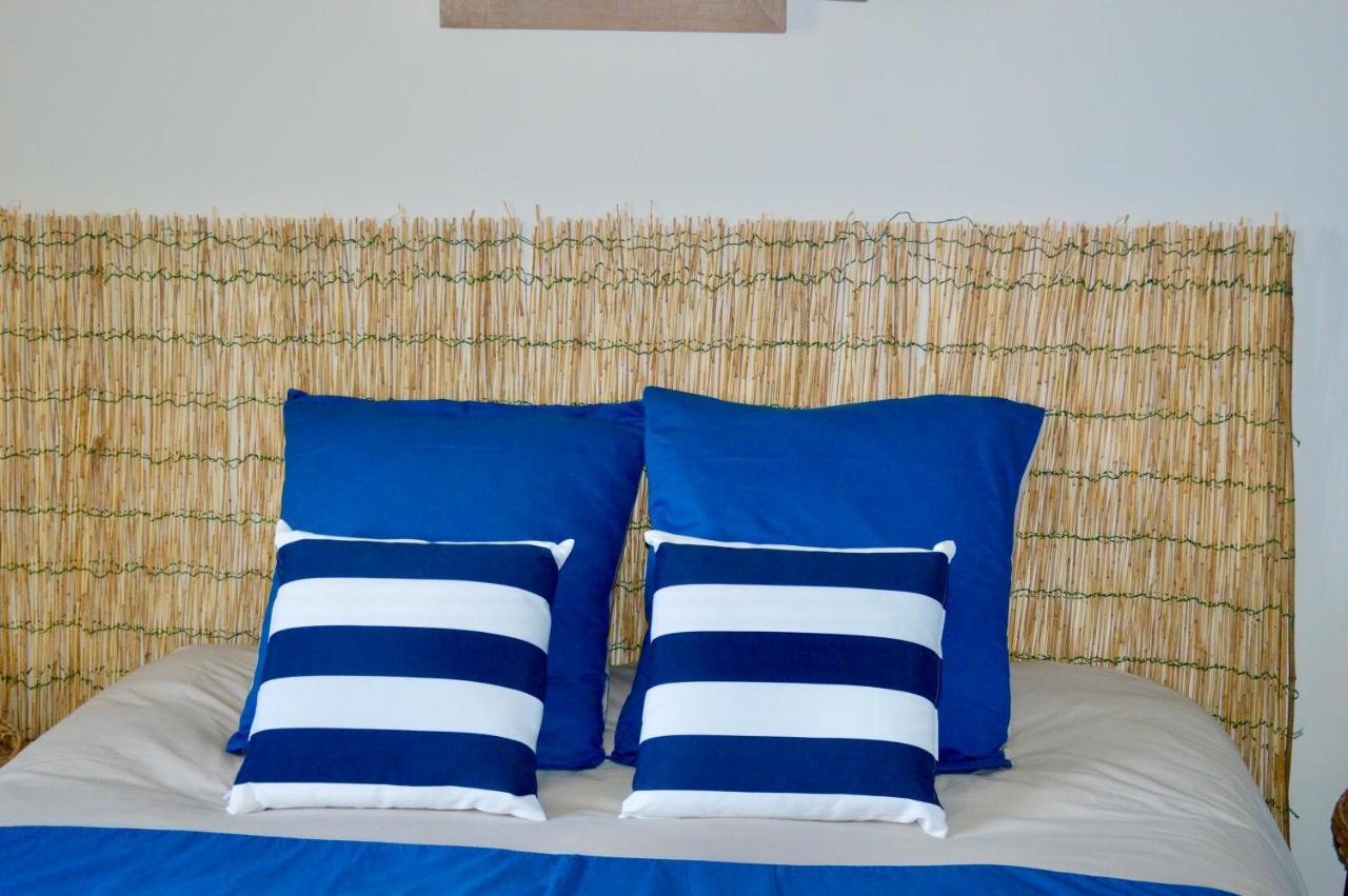 Isigny-le-Buat La Pichonniere B&B 외부 사진