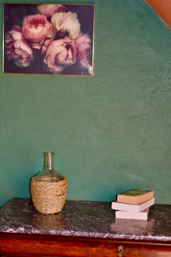 Isigny-le-Buat La Pichonniere B&B 외부 사진